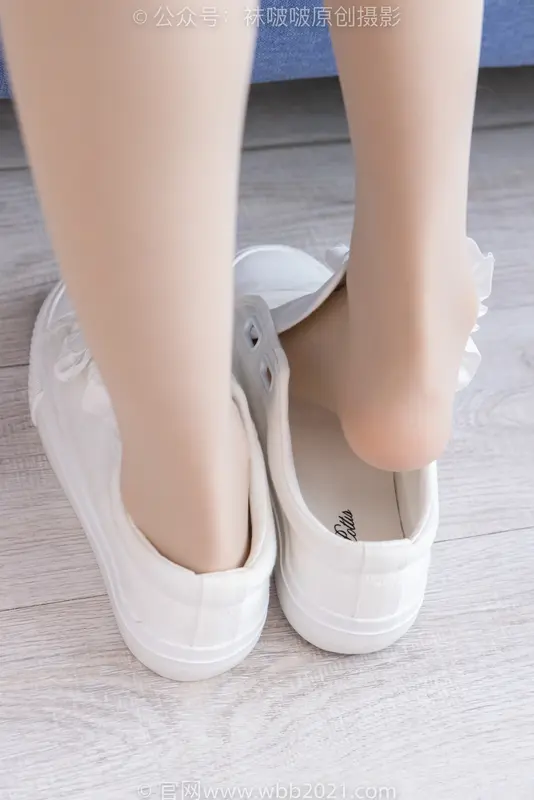 稚予-板鞋、运动鞋、白丝、肉丝(脚尖加固款)(花絮版) - BoBoSocks袜啵啵